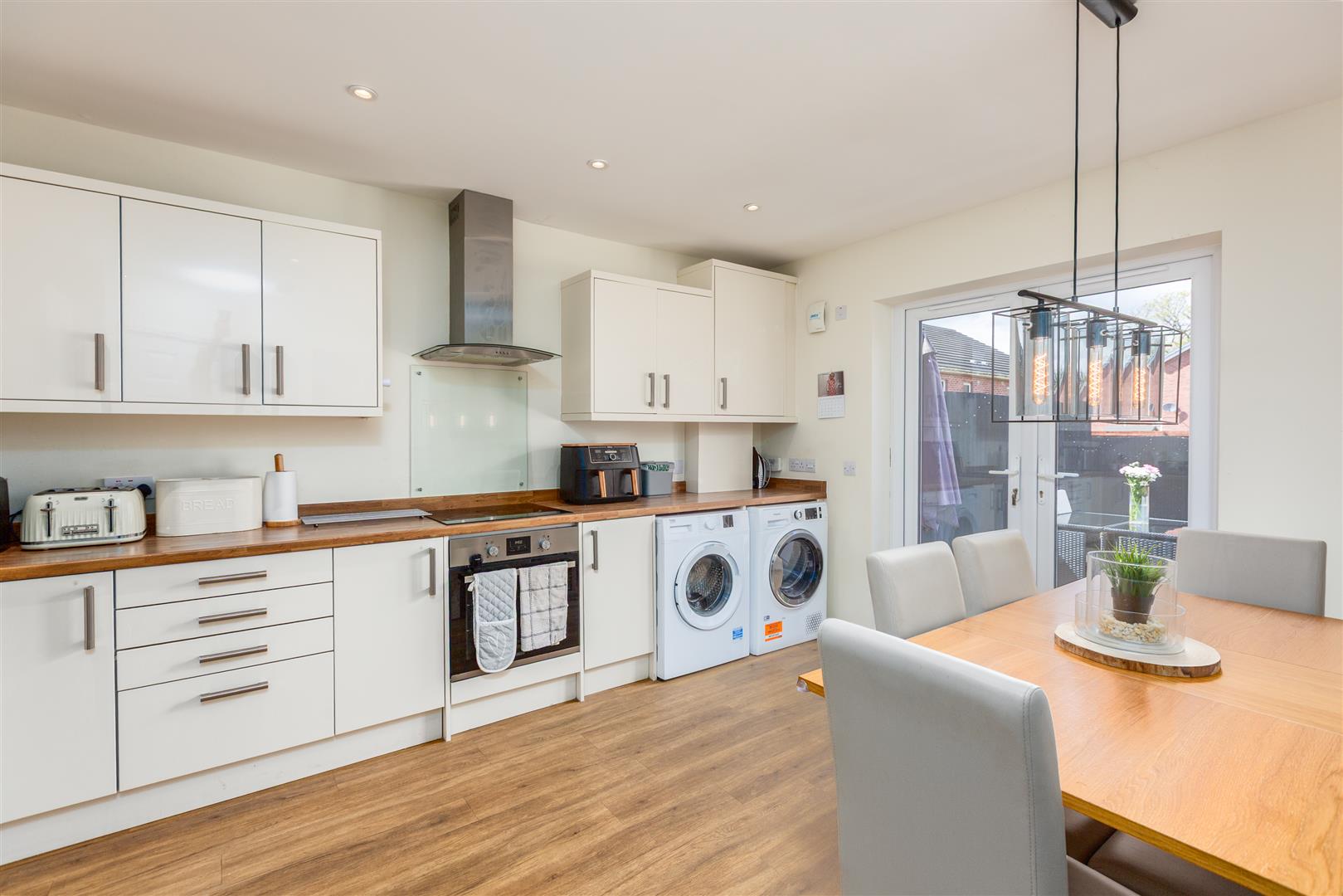 Tal Y Fro, Pontardawe, Swansea, SA8 4NZ